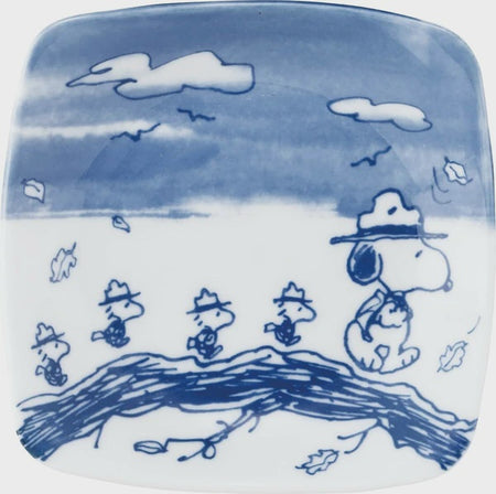 Snoopy Small Plate | Hiking