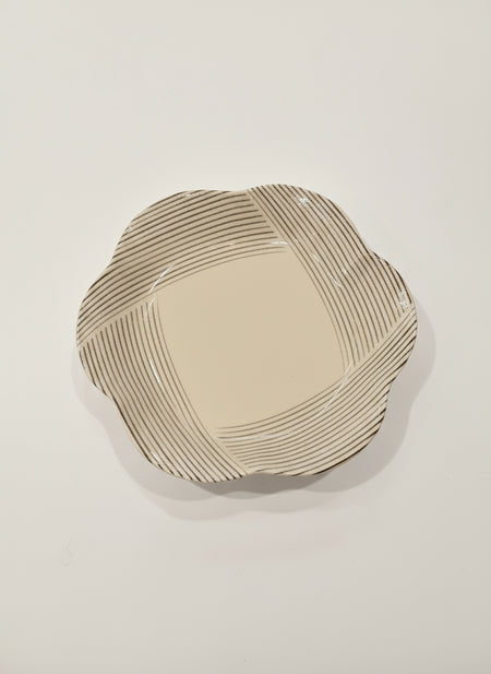 Flower Ceramic Plate | Yarn