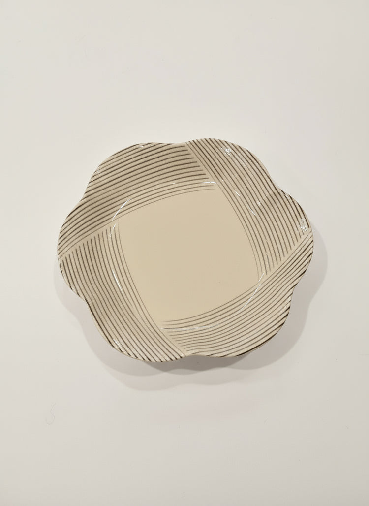 Flower Ceramic Plate | Yarn