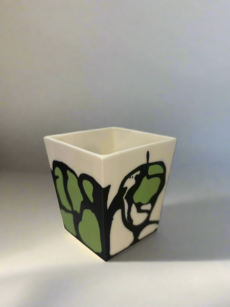 Linda Marr | Trapezium Medium | Light Green/ Black