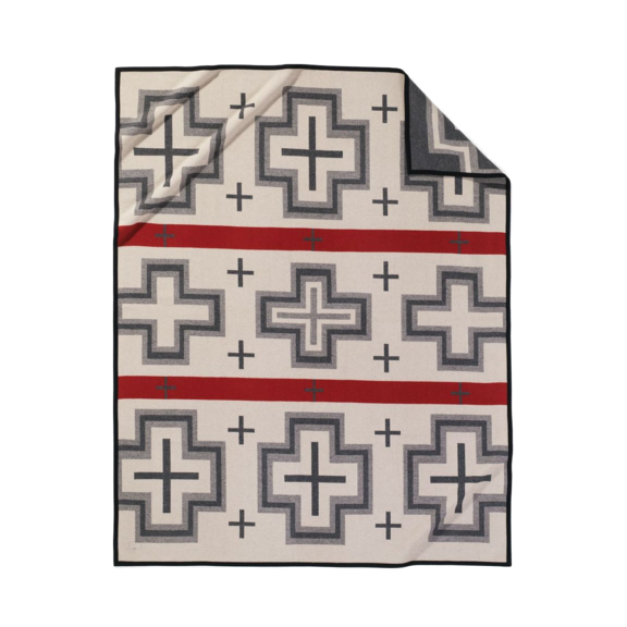Pendleton Oversized Jacquard Spa Towel- Multiple Designs – Frontier Relics