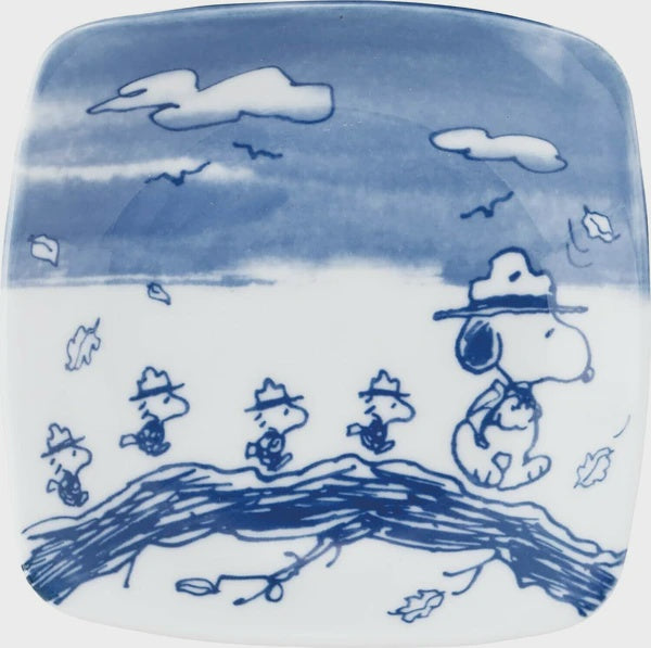Snoopy Small Plate | Hiking