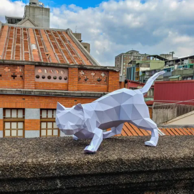 Dianhua Gallery | Hunting Cat Sculpture